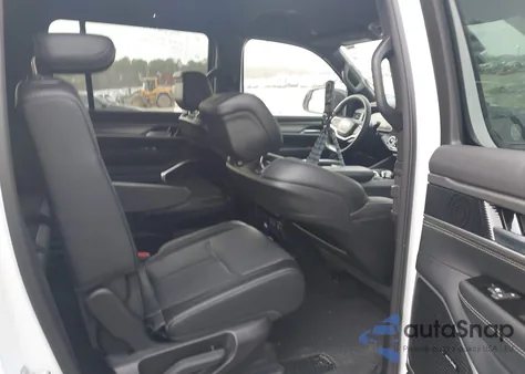 2025 Jeep Wagoneer L Series Ii 4X4 z USA, uszkodzony, nr VIN 1C4SJSBP8SS511426